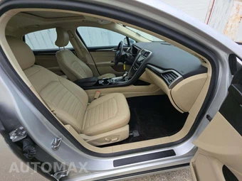 2015 Ford Fusion SE – miniatura 18