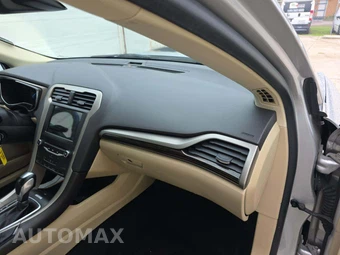 2015 Ford Fusion SE – miniatura 19