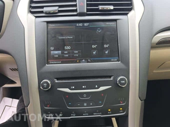 2015 Ford Fusion SE – miniatura 34