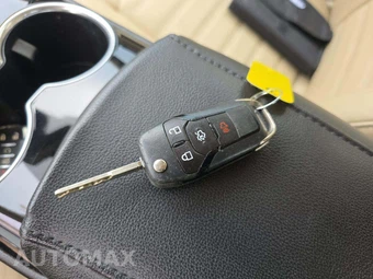 2015 Ford Fusion SE – miniatura 8