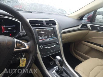 2015 Ford Fusion SE – miniatura 11