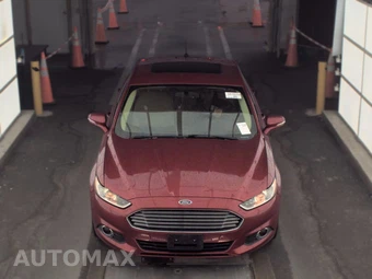 2015 Ford Fusion SE – miniatura 2