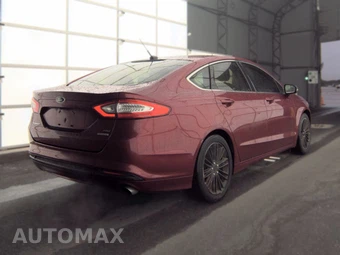 2015 Ford Fusion SE – miniatura 4