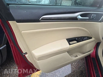 2015 Ford Fusion SE – miniatura 9