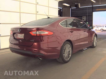 2015 Ford Fusion SE – miniatura 4
