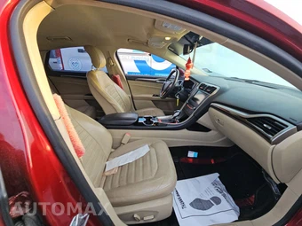 2015 Ford Fusion SE – miniatura 8