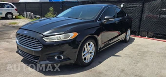 2015 Ford Fusion SE - miniatura 11