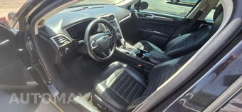 2015 Ford Fusion SE - miniatura 4