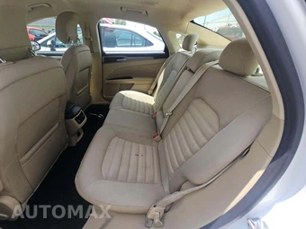 2015 Ford Fusion SE – miniatura 13