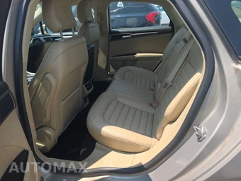 2015 Ford Fusion SE - miniatura 13