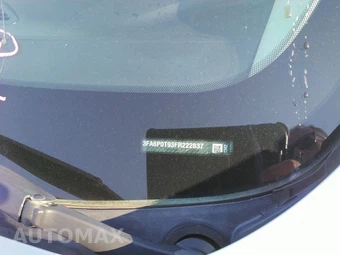 2015 Ford Fusion SE - miniatura 18