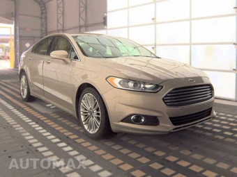 2015 Ford Fusion SE - miniatura 3