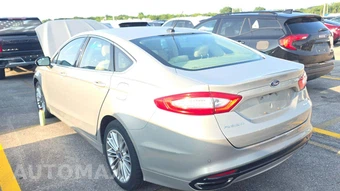 2015 Ford Fusion SE - miniatura 34