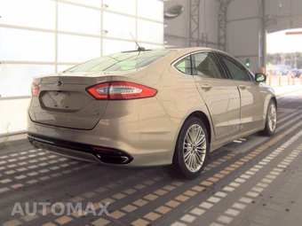 2015 Ford Fusion SE - miniatura 4