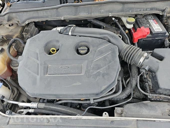 2015 Ford Fusion Titanium – miniatura 14