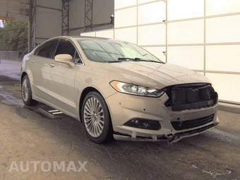 2015 Ford Fusion Titanium – miniatura 3