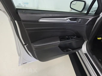 2015 Ford Fusion Titanium - miniatura 9