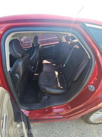 2015 Ford Fusion Titanium – miniatura 13