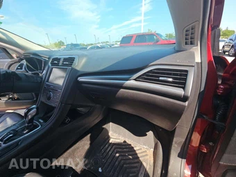 2015 Ford Fusion Titanium – miniatura 19
