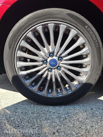 2015 Ford Fusion Titanium – miniatura 32