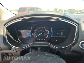 2015 Ford Fusion Titanium – miniatura 9