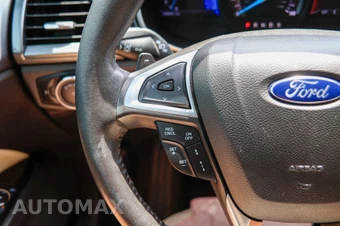 2015 Ford Fusion Titanium - miniatura 25
