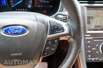 2015 Ford Fusion Titanium - miniatura 26