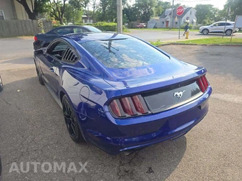 2015 Ford Mustang EcoBoost Coupe – miniatura 2