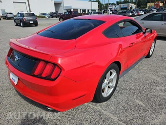 2015 Ford Mustang EcoBoost Coupe - miniatura 3