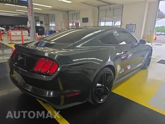 2015 Ford Mustang EcoBoost Premium Coupe – miniatura 4