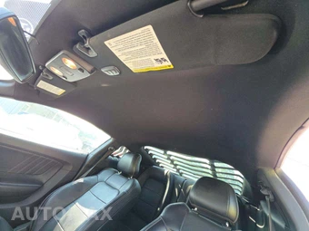 2015 Ford Mustang EcoBoost Premium Coupe – miniatura 11
