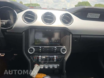 2015 Ford Mustang EcoBoost Premium Coupe – miniatura 10