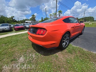 2015 Ford Mustang EcoBoost Premium Coupe – miniatura 3