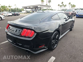 2015 Ford Mustang EcoBoost Premium Coupe – miniatura 4