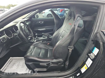 2015 Ford Mustang EcoBoost Premium Coupe – miniatura 7