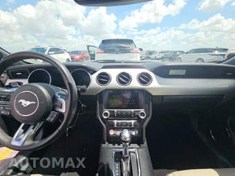 2015 Ford Mustang EcoBoost Premium Coupe - miniatura 11