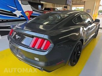 2015 Ford Mustang EcoBoost Premium Coupe – miniatura 4