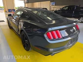 2015 Ford Mustang EcoBoost Premium Coupe – miniatura 6