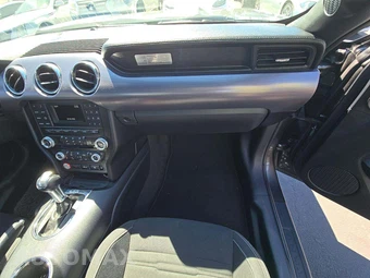2015 Ford Mustang GT Coupe - miniatura 16