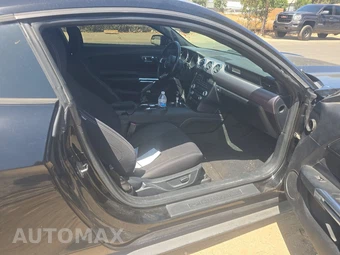 2015 Ford Mustang GT Coupe - miniatura 8