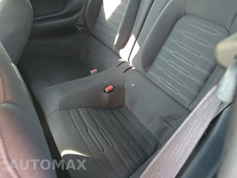 2015 Ford Mustang GT Coupe - miniatura 13