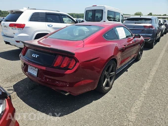 2015 Ford Mustang GT Coupe - miniatura 4