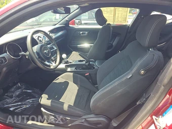 2015 Ford Mustang GT Coupe - miniatura 7