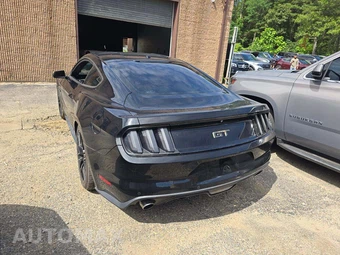 2015 Ford Mustang GT Premium Coupe - miniatura 2