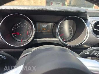 2015 Ford Mustang GT Premium Coupe - miniatura 9