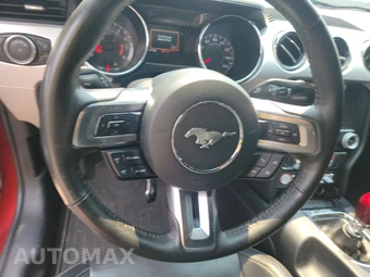 2015 Ford Mustang GT Premium Coupe - miniatura 10