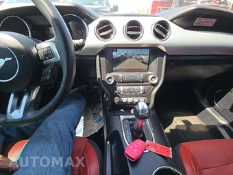 2015 Ford Mustang GT Premium Coupe - miniatura 10