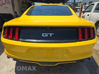 2015 Ford Mustang GT Premium Coupe - miniatura 5