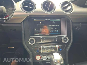 2015 Ford Mustang GT Premium Coupe - miniatura 10