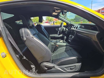 2015 Ford Mustang GT Premium Coupe - miniatura 18